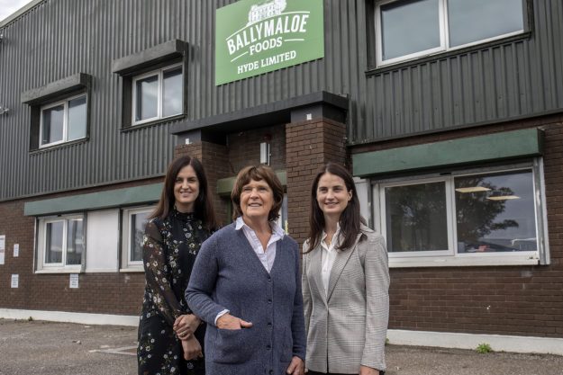 Maxine, Yasmin and Rosaleen Hyde (1)