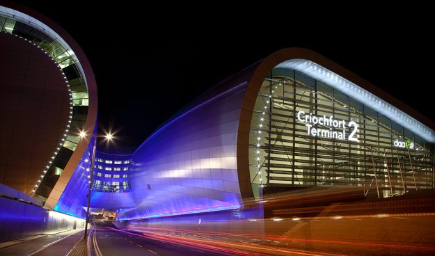 T2 At Night With Light Movement – 1000px