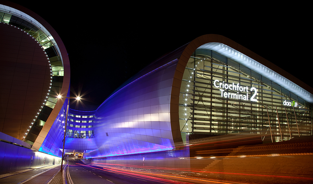 T2 At Night With Light Movement – 1000px