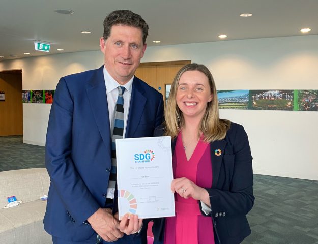 Fair Seas and Minister